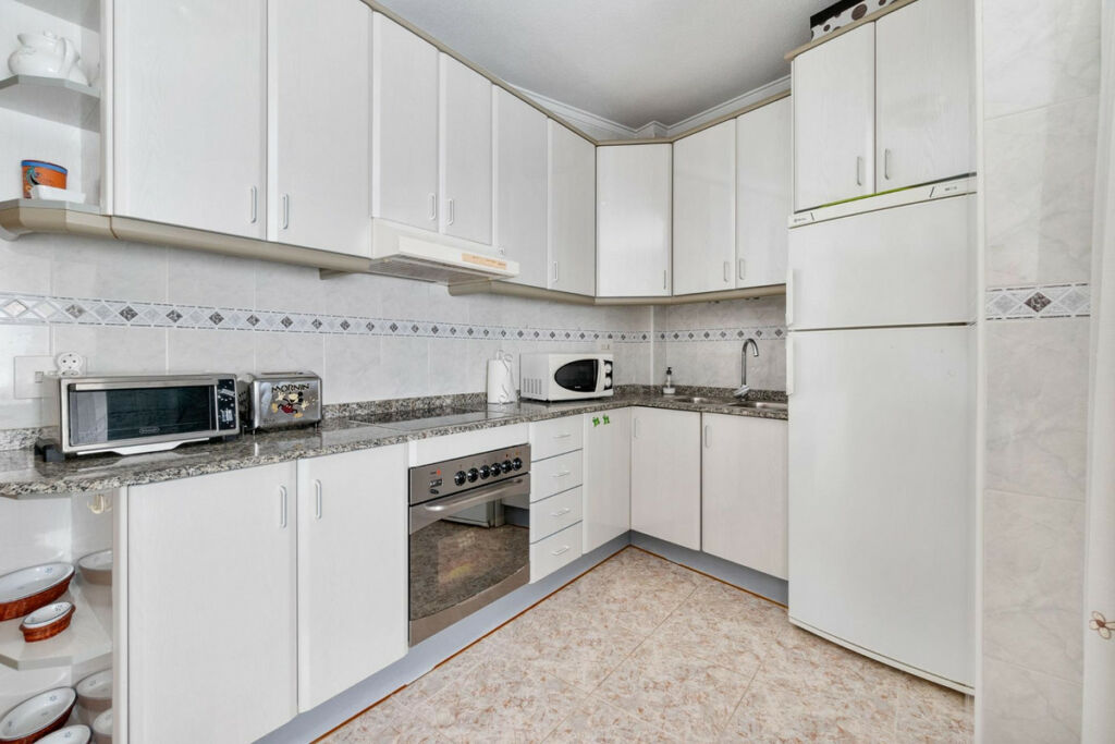 Middle Floor Apartment Torrevieja Alicante - Bild 11