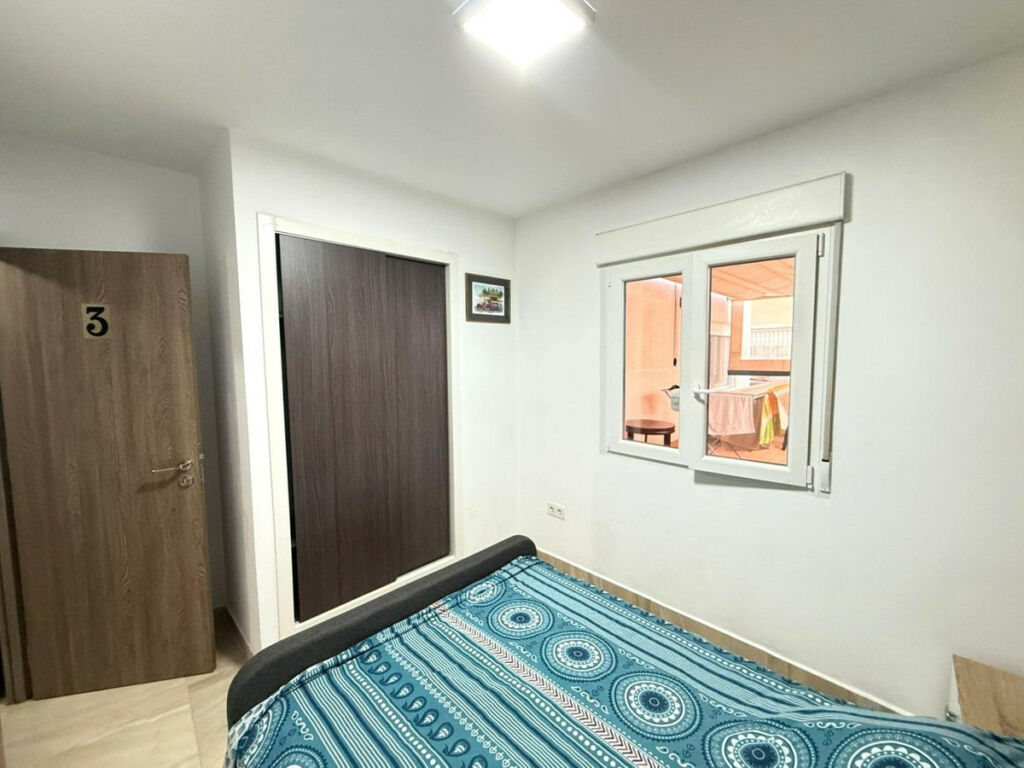 Middle Floor Apartment Torrevieja Alicante - zdjęcie 11