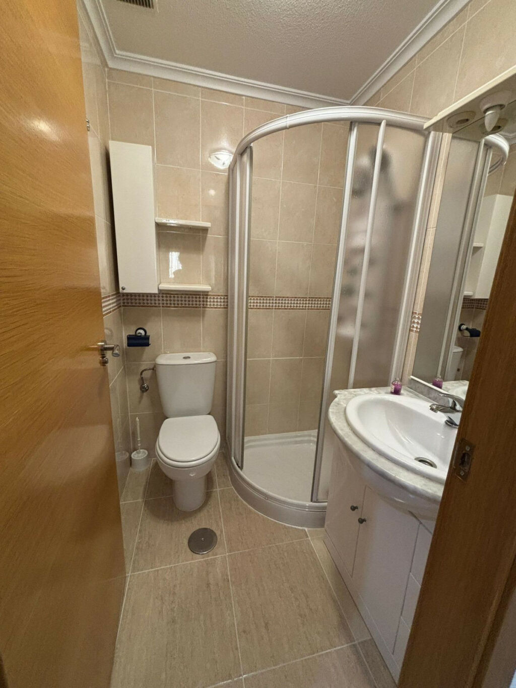 Middle Floor Apartment Torrevieja Alicante - zdjęcie 12