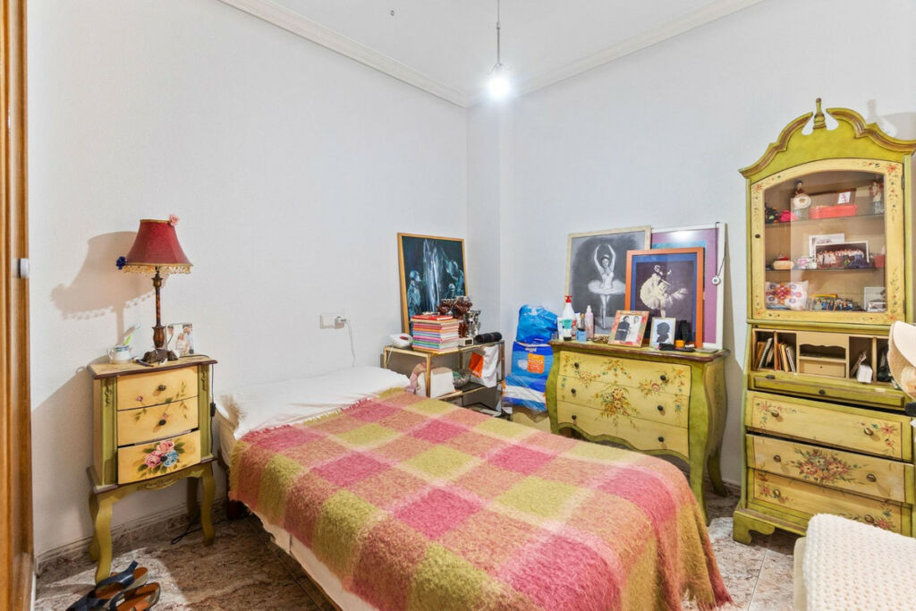 Middle Floor Apartment Torrevieja Alicante - zdjęcie 9
