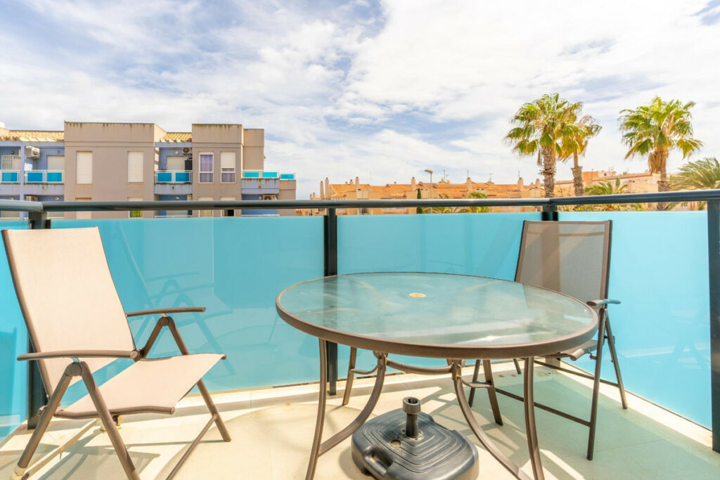Middle Floor Apartment Torrevieja Alicante - zdjęcie 14