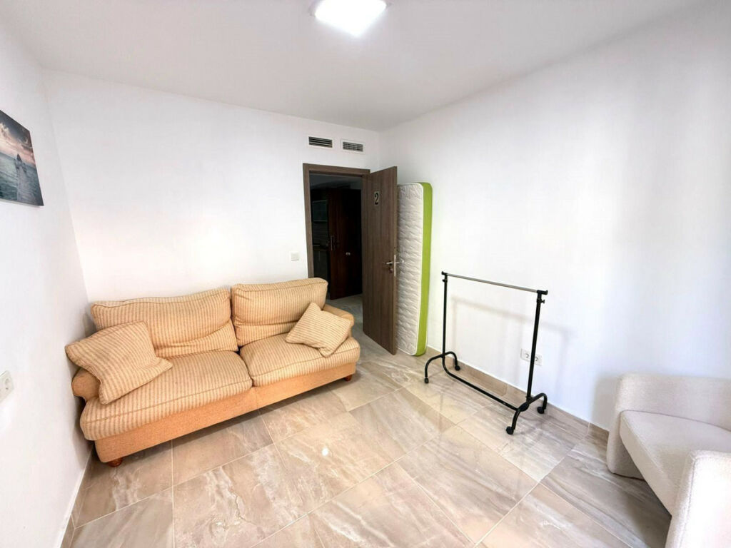 Middle Floor Apartment Torrevieja Alicante - zdjęcie 14