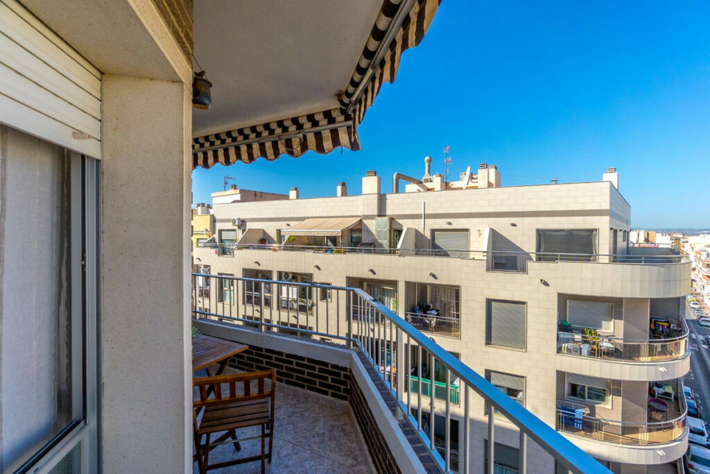 Middle Floor Apartment Torrevieja Alicante - Bild 16