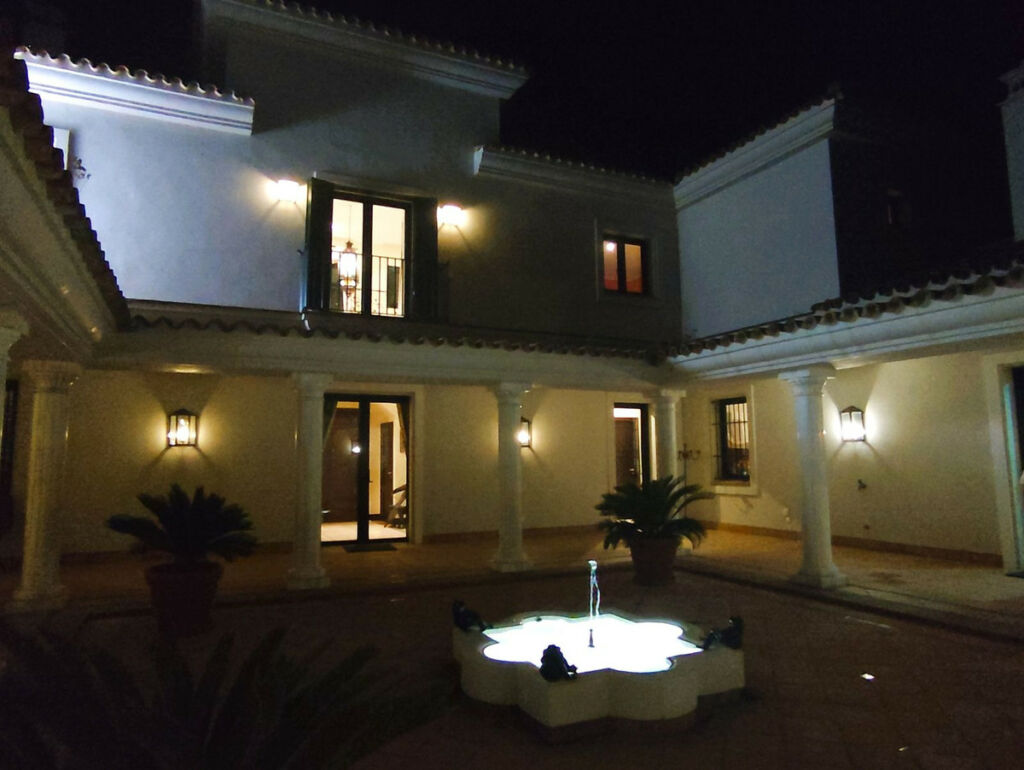 Detached Villa San Roque Club Cádiz - imagen 16