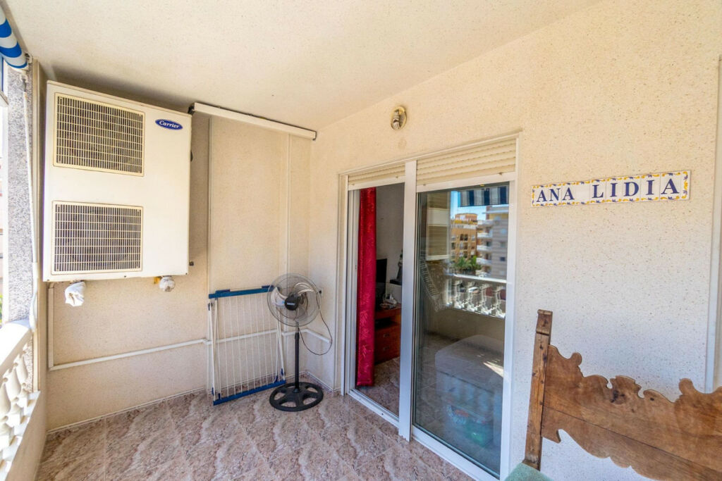Middle Floor Apartment Torrevieja Alicante - zdjęcie 13