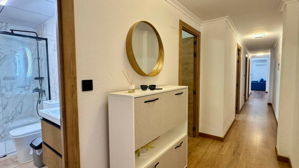 Middle Floor Apartment Torrevieja Alicante - zdjęcie 17