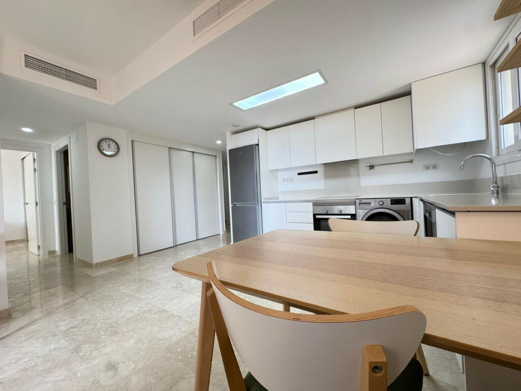 Middle Floor Apartment Torrevieja Alicante - imagen 17