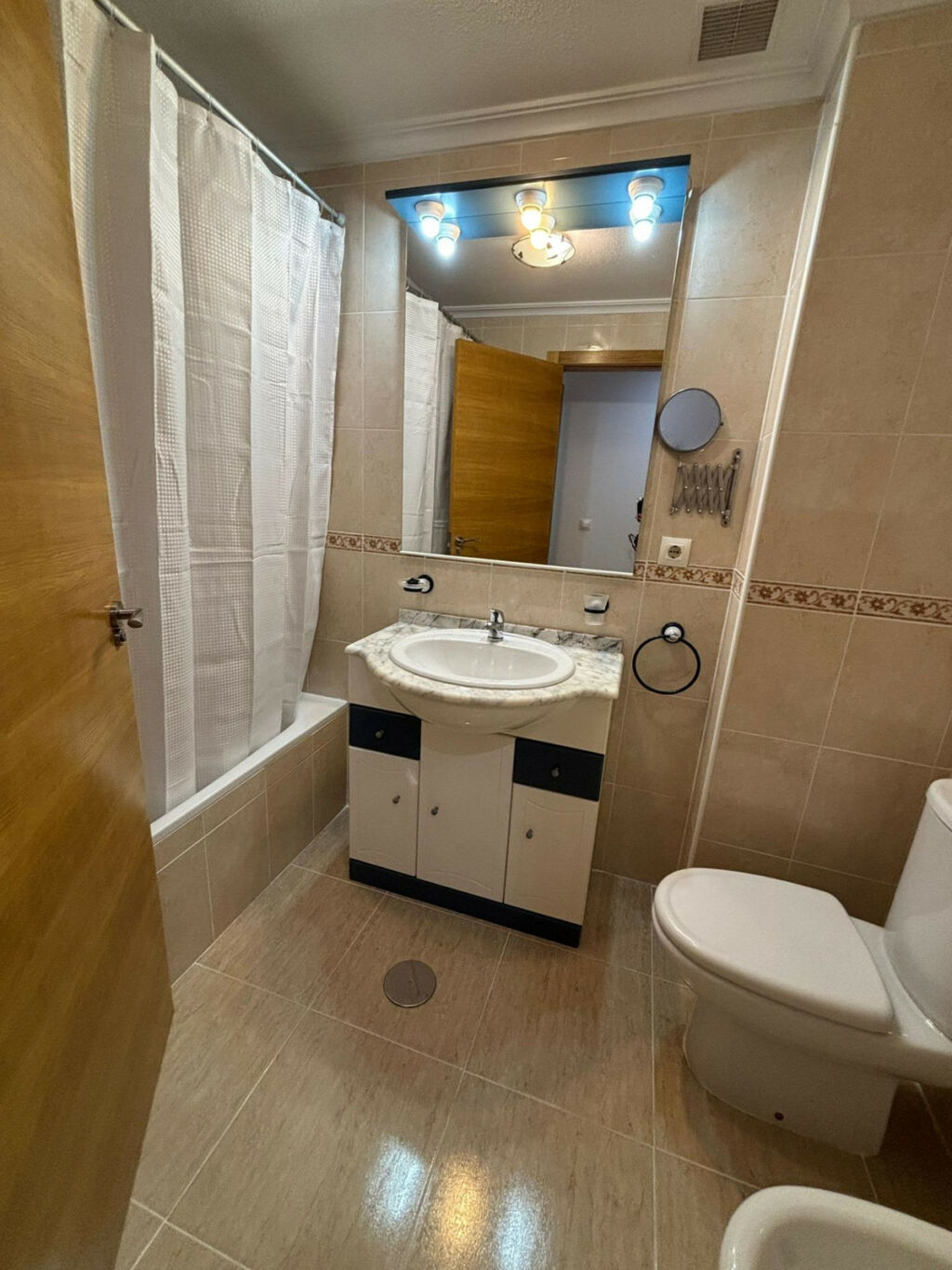 Middle Floor Apartment Torrevieja Alicante - zdjęcie 17