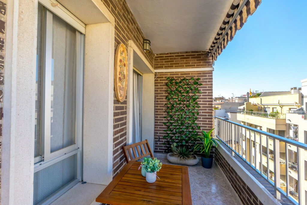 Middle Floor Apartment Torrevieja Alicante - Bild 18