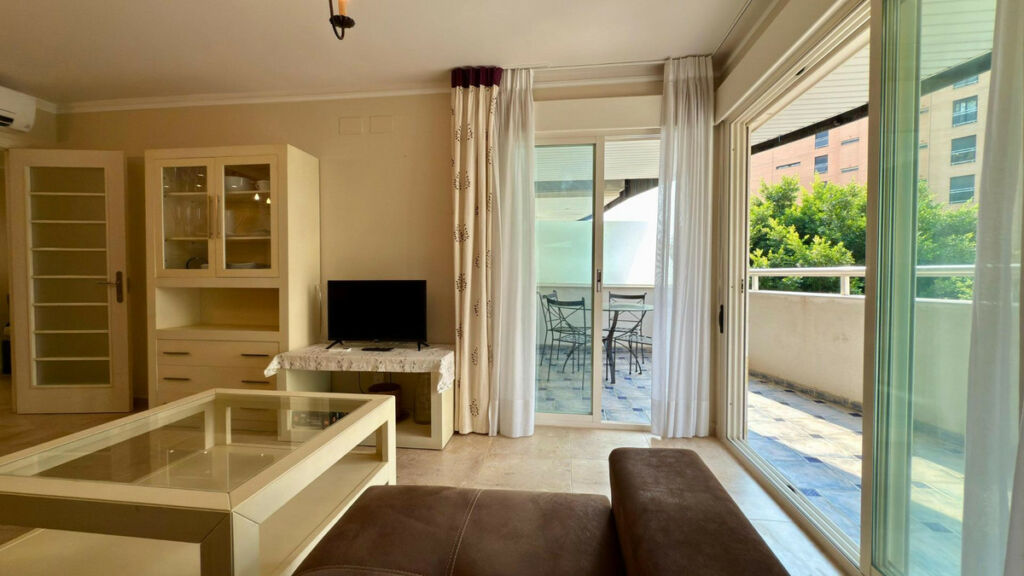 Middle Floor Apartment Villajoyosa Alicante - zdjęcie 19