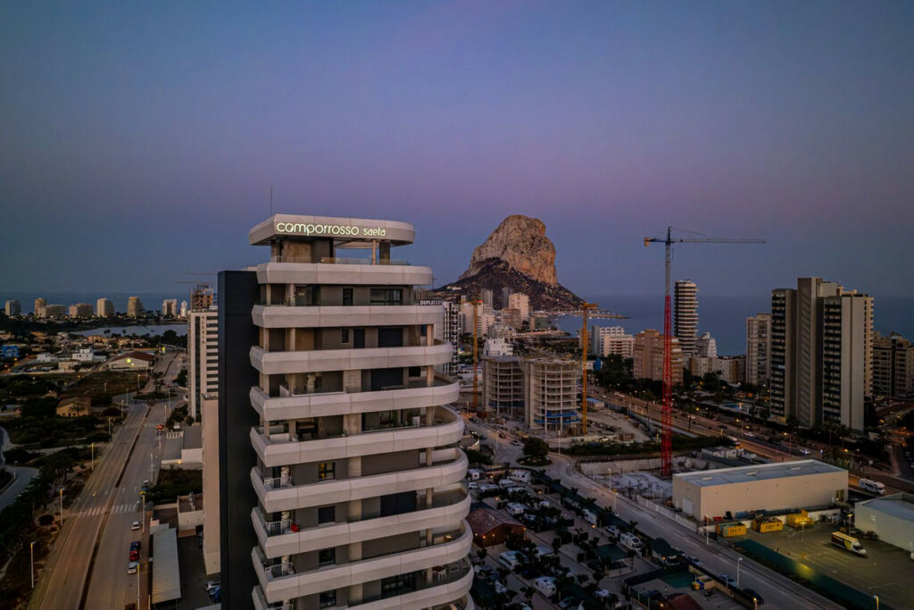 Middle Floor Apartment Calpe Alicante - image 2