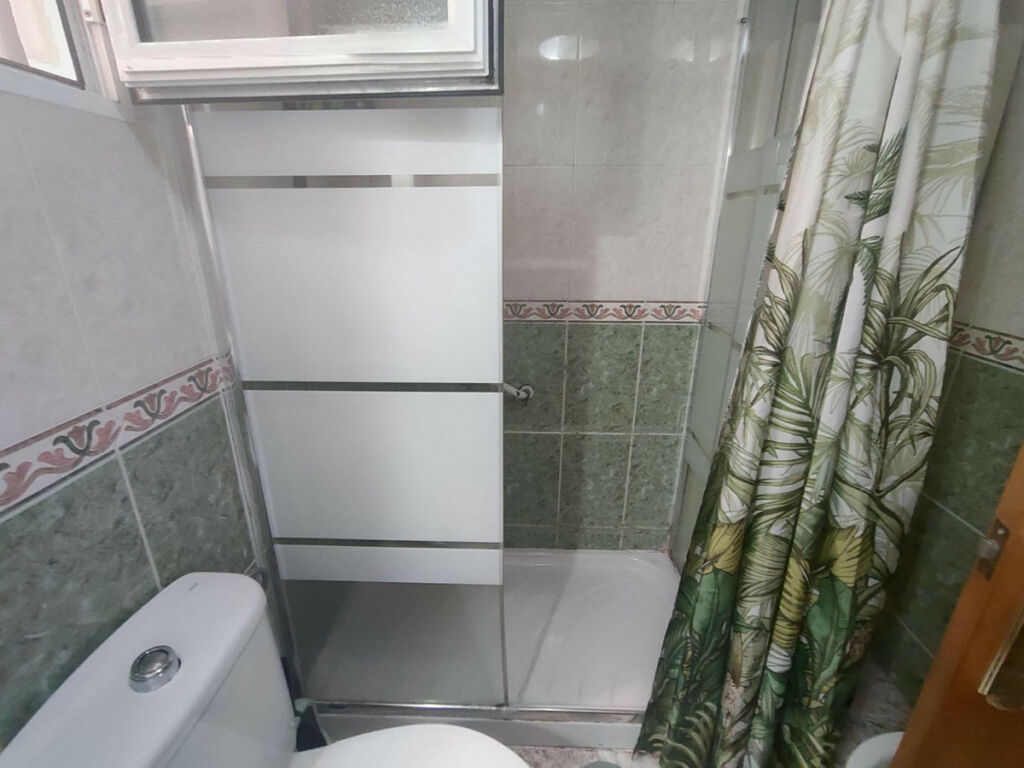 Middle Floor Apartment Torrevieja Alicante - zdjęcie 23