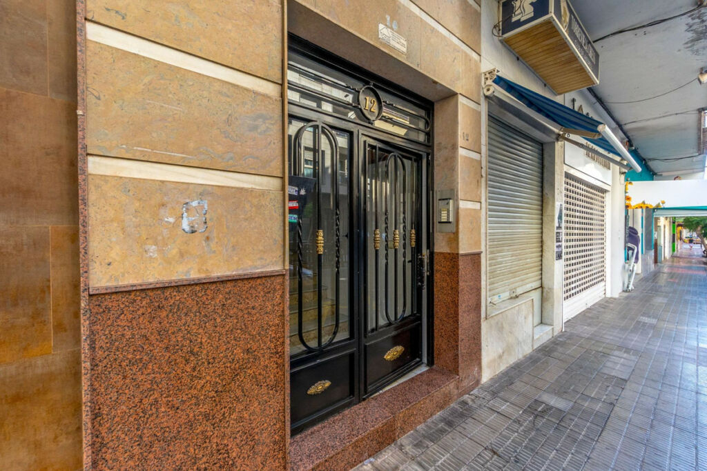 Middle Floor Apartment Torrevieja Alicante - Bild 26
