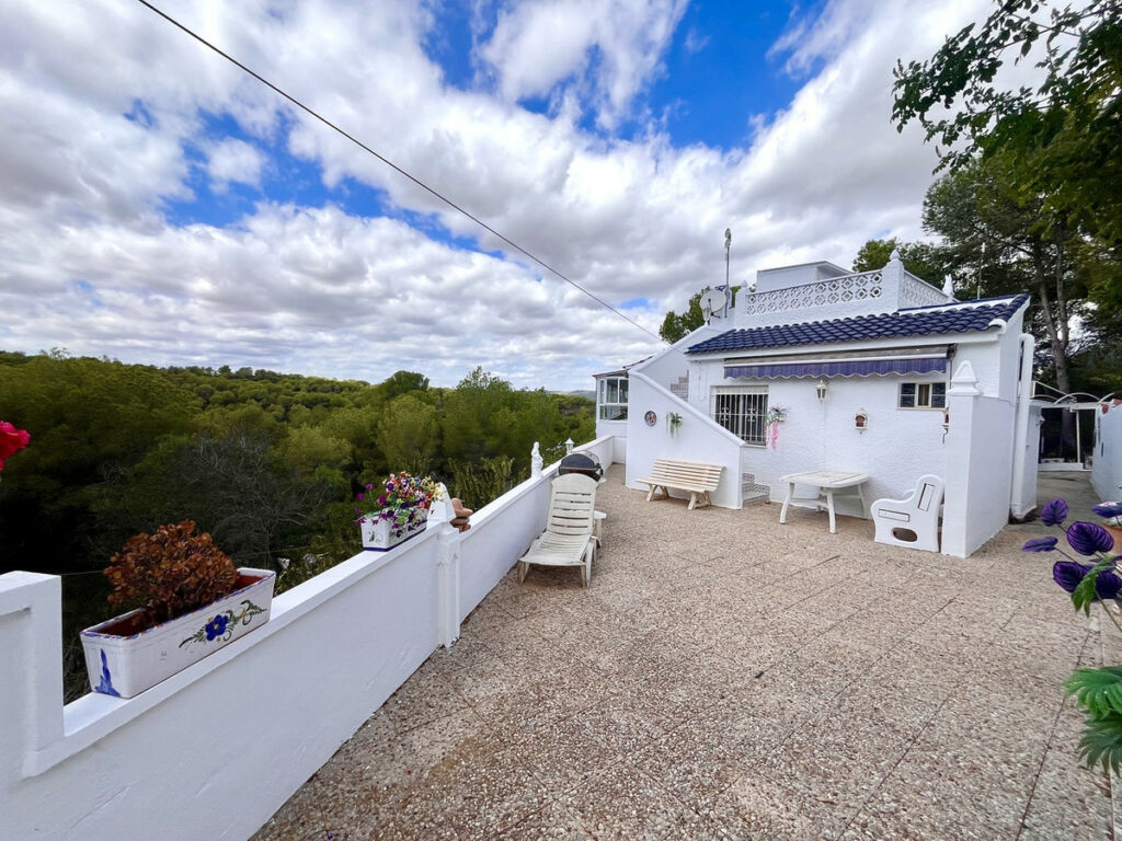 Detached Villa Pinar de Campoverde Alicante - image 26