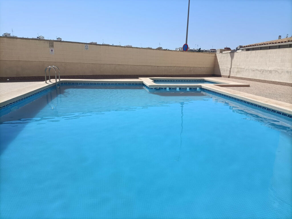 Middle Floor Apartment Torrevieja Alicante - image 26