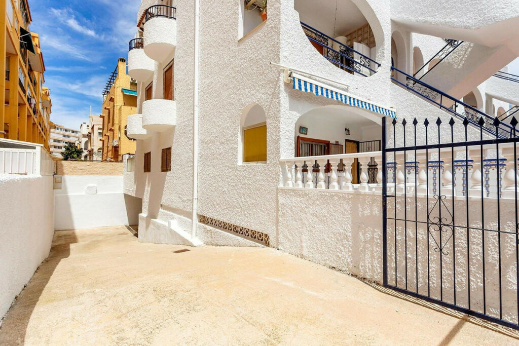 Ground Floor Apartment Torrevieja Alicante - zdjęcie 27