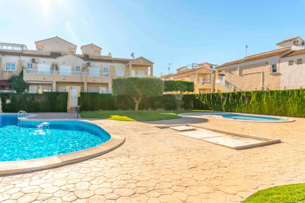 Townhouse Torrevieja Alicante - zdjęcie 28