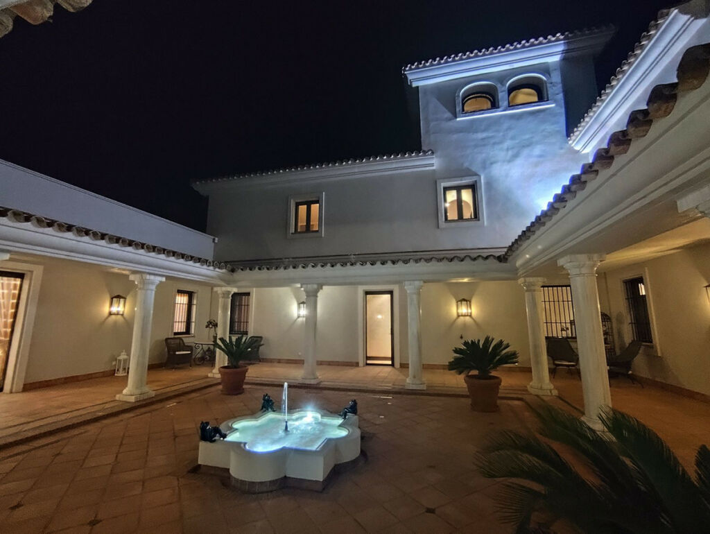 Detached Villa San Roque Club Cádiz - imagen 3