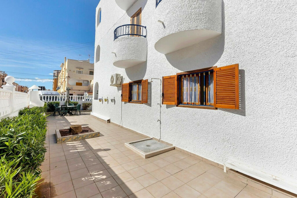 Ground Floor Apartment Torrevieja Alicante - zdjęcie 3
