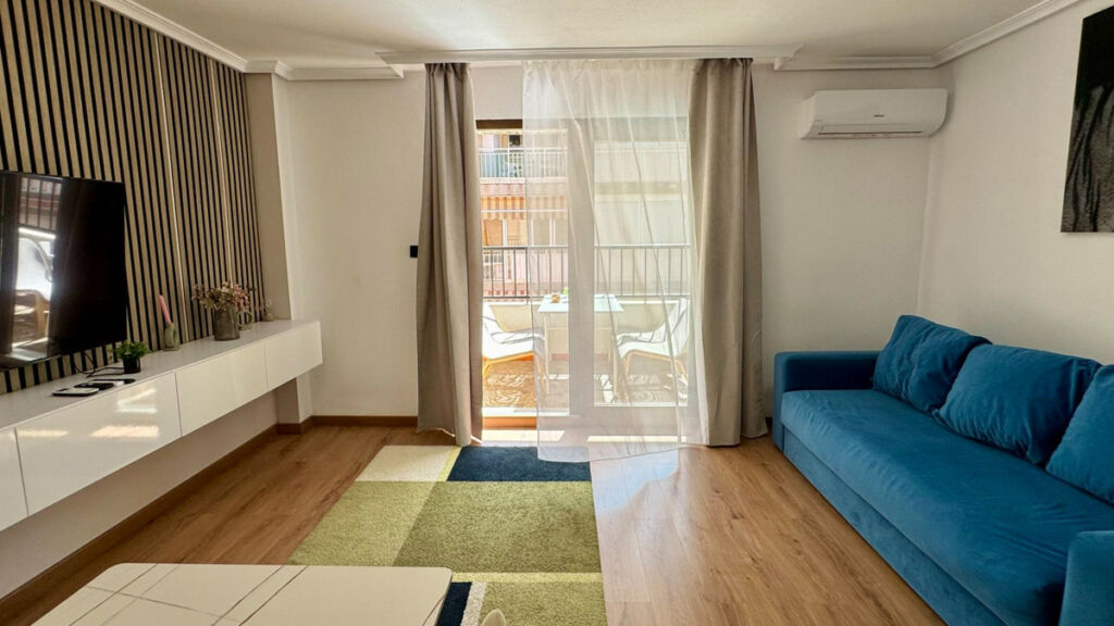 Middle Floor Apartment Torrevieja Alicante - zdjęcie 3