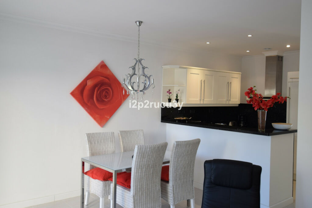 Ground Floor Apartment La Fustera Alicante - image 3