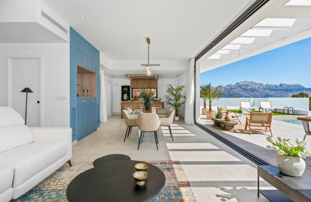 Detached Villa Polop Alicante - image 3
