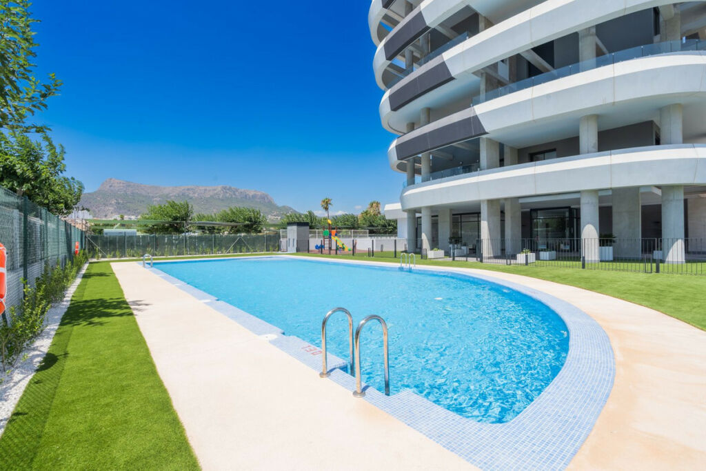 Middle Floor Apartment Calpe Alicante - image 30