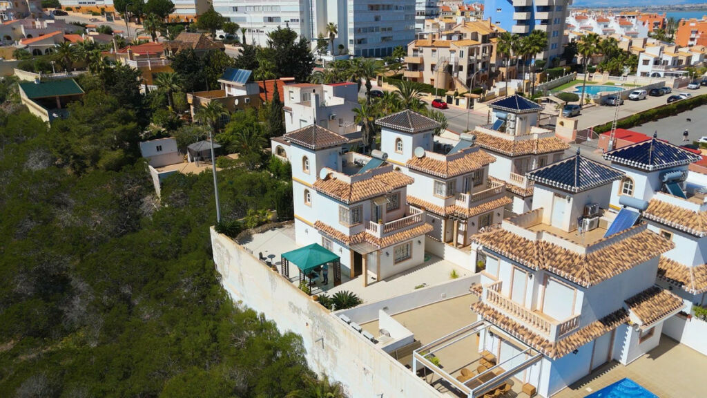 Detached Villa La Mata Alicante - zdjęcie 30