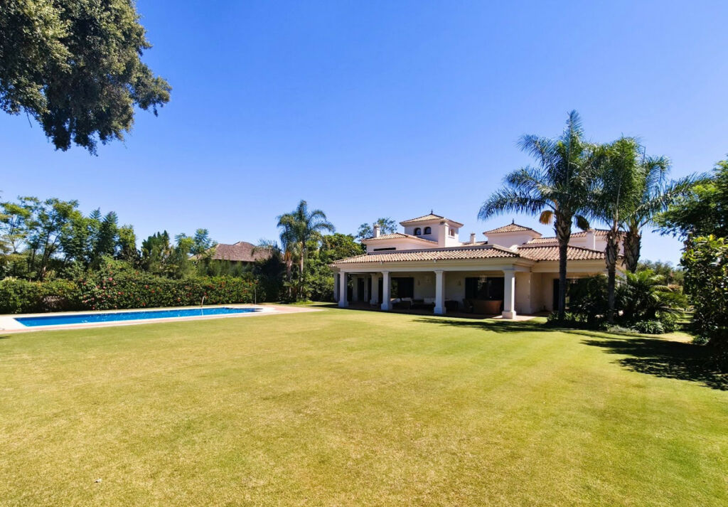 Detached Villa San Roque Club Cádiz - imagen 33