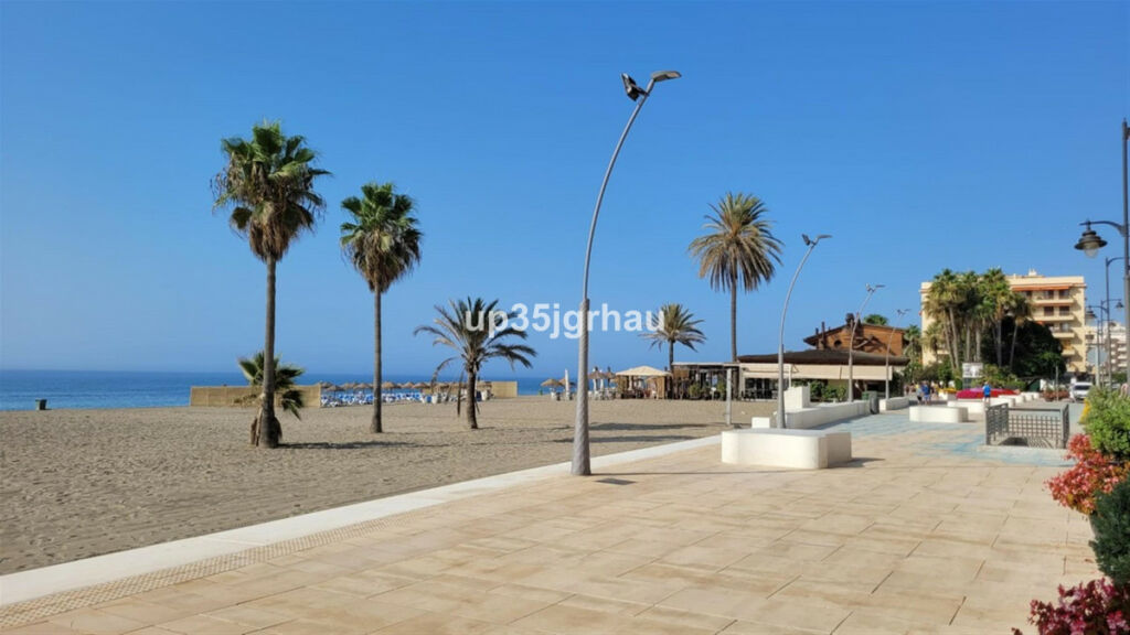 Ground Floor Studio Estepona Málaga - image 32