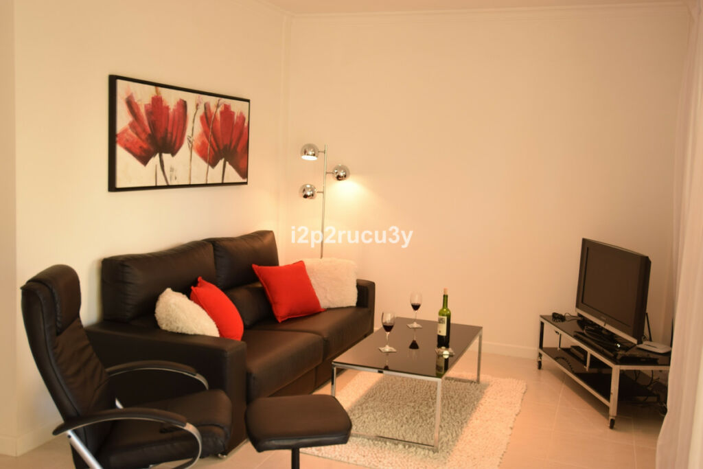 Ground Floor Apartment La Fustera Alicante - image 4