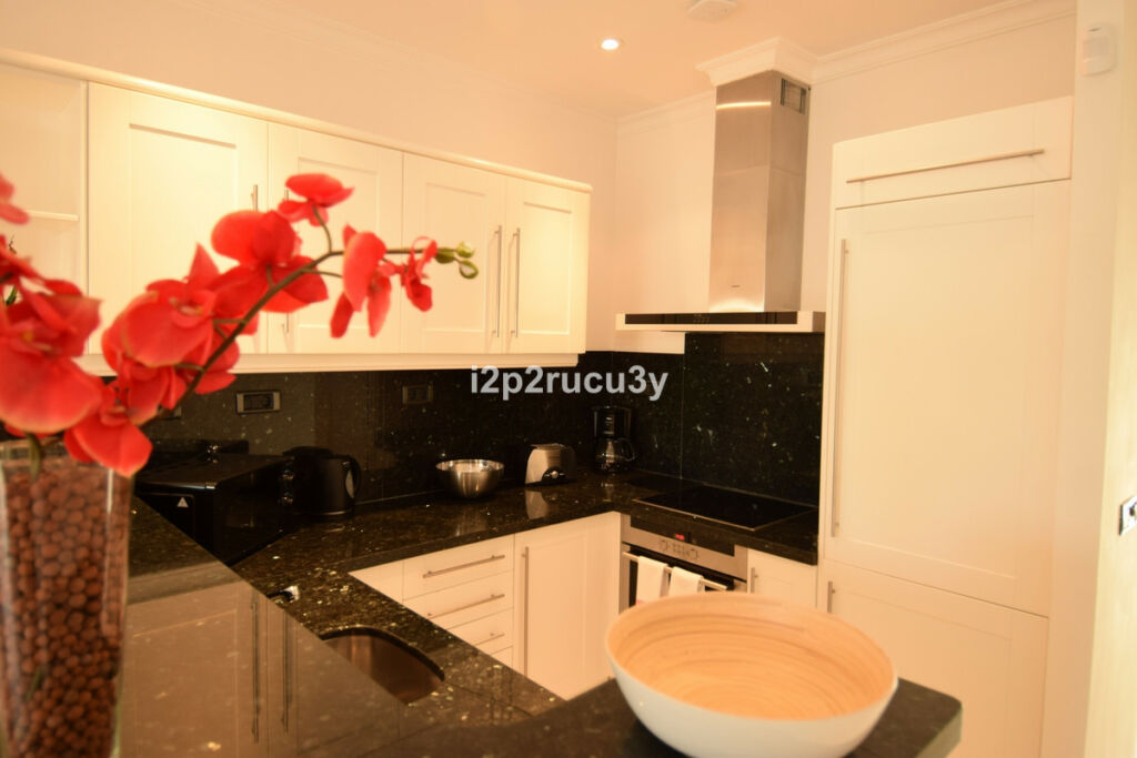 Ground Floor Apartment La Fustera Alicante - image 5