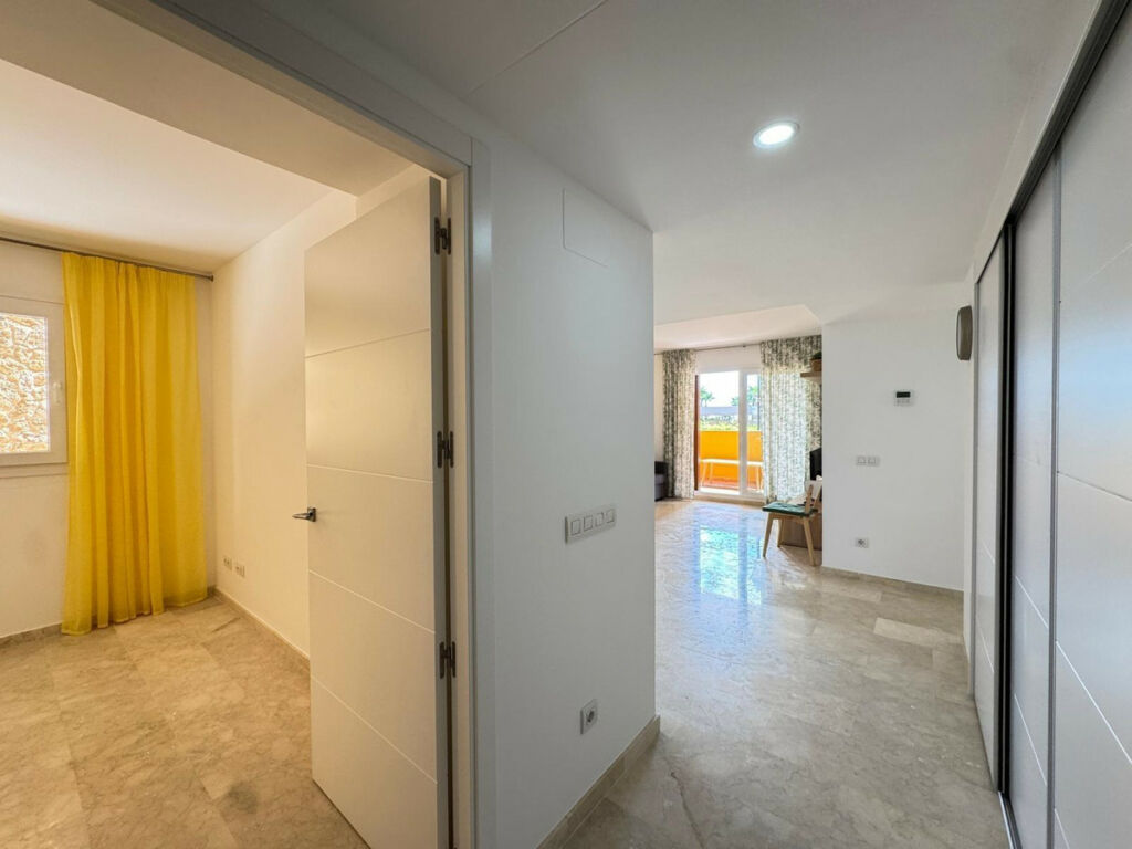 Middle Floor Apartment Torrevieja Alicante - imagen 6