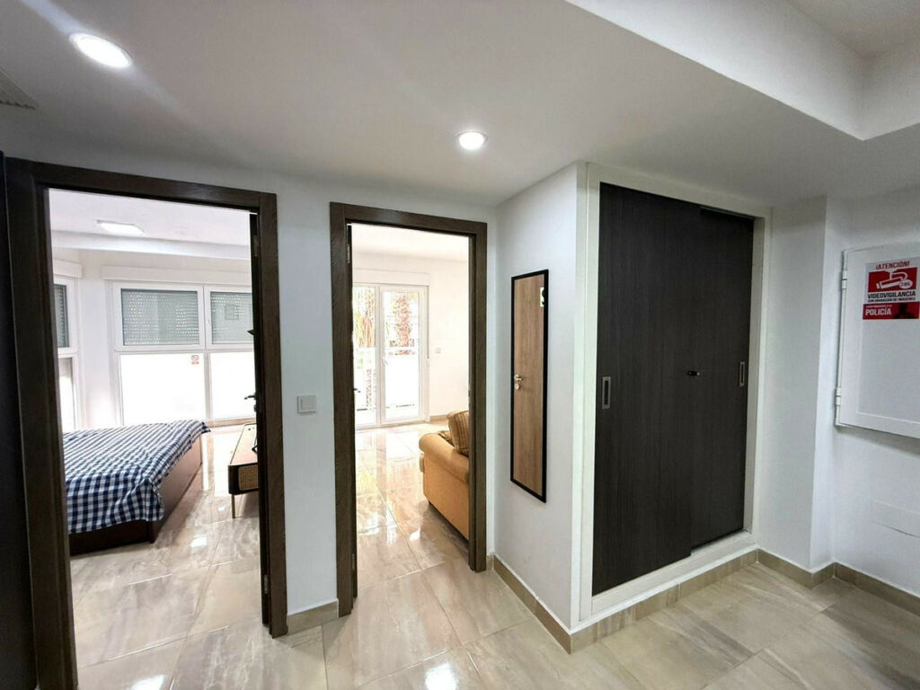 Middle Floor Apartment Torrevieja Alicante - zdjęcie 6