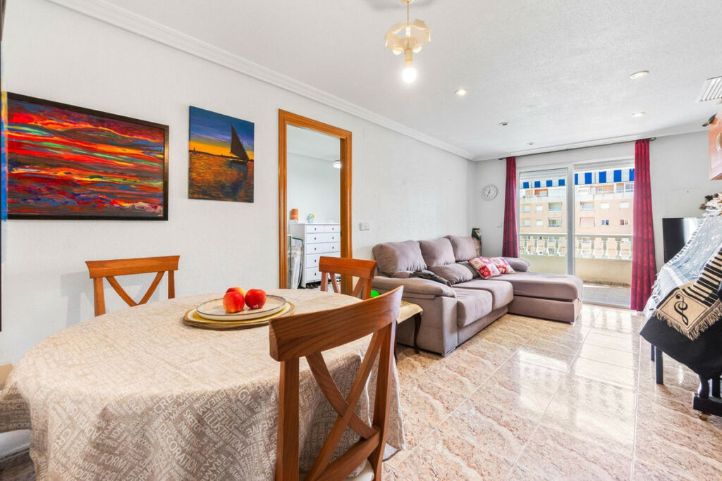 Middle Floor Apartment Torrevieja Alicante - zdjęcie 2