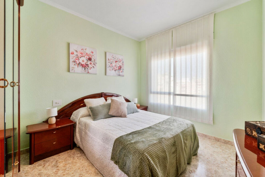 Middle Floor Apartment Torrevieja Alicante - Bild 7