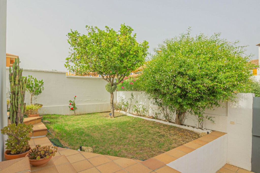Detached Villa La Línea Cádiz - imagen 26