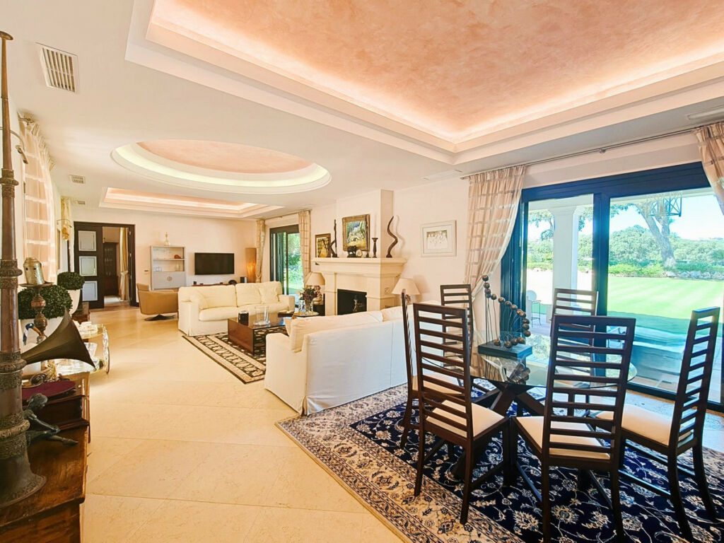 Detached Villa San Roque Club Cádiz - imagen 7