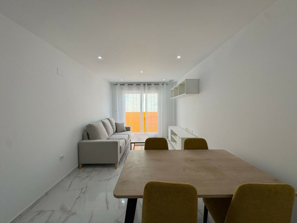 Middle Floor Apartment Torrevieja Alicante - Bild 8