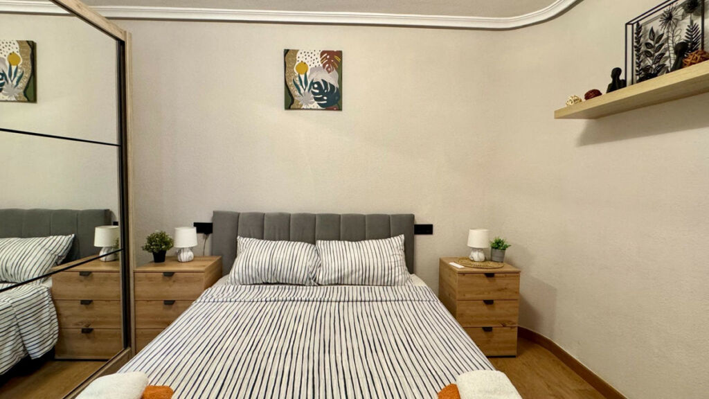 Middle Floor Apartment Torrevieja Alicante - zdjęcie 9
