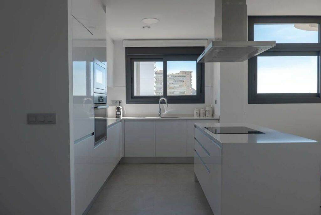 Middle Floor Apartment Benidorm Alicante - zdjęcie 9
