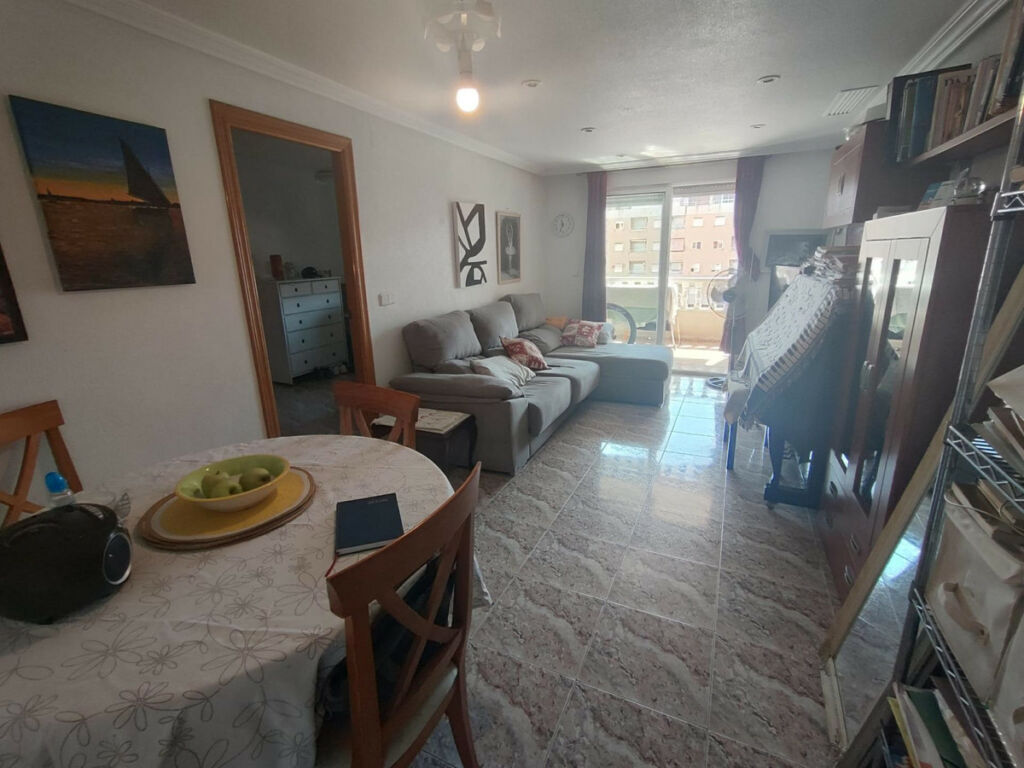 Middle Floor Apartment Torrevieja Alicante - zdjęcie 9