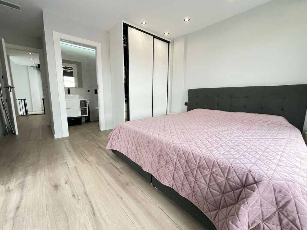 Detached Villa Punta Prima Alicante - zdjęcie 10