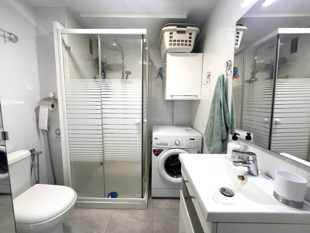 Middle Floor Apartment Cabo Roig Alicante - image 10