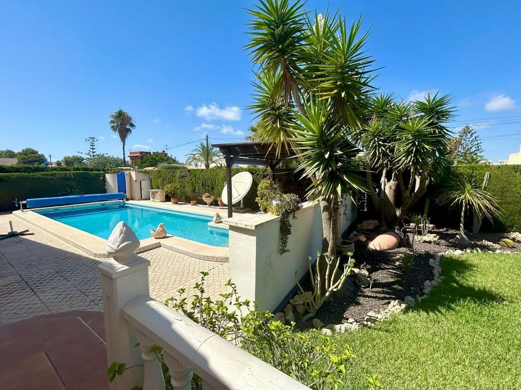 Detached Villa Cabo Roig Alicante - zdjęcie 10