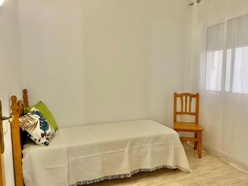 Middle Floor Apartment Torrevieja Alicante - zdjęcie 11