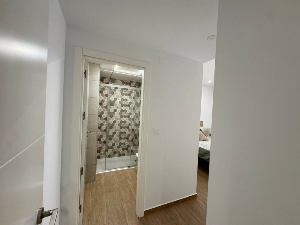 Middle Floor Apartment Torrevieja Alicante - Bild 11