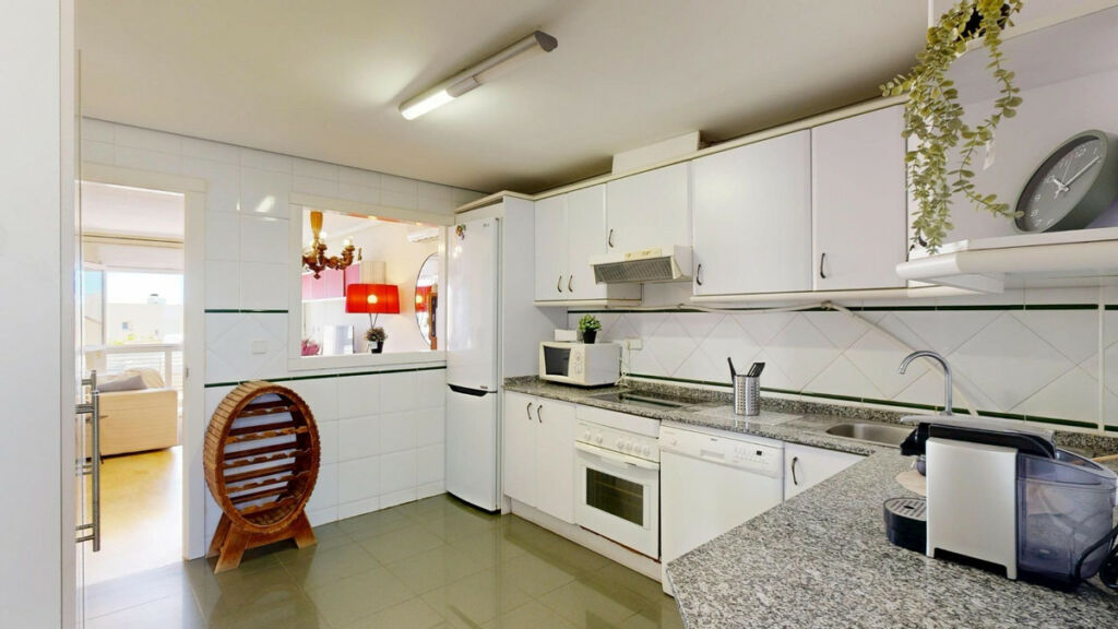 Middle Floor Apartment Campoamor Alicante - Bild 11