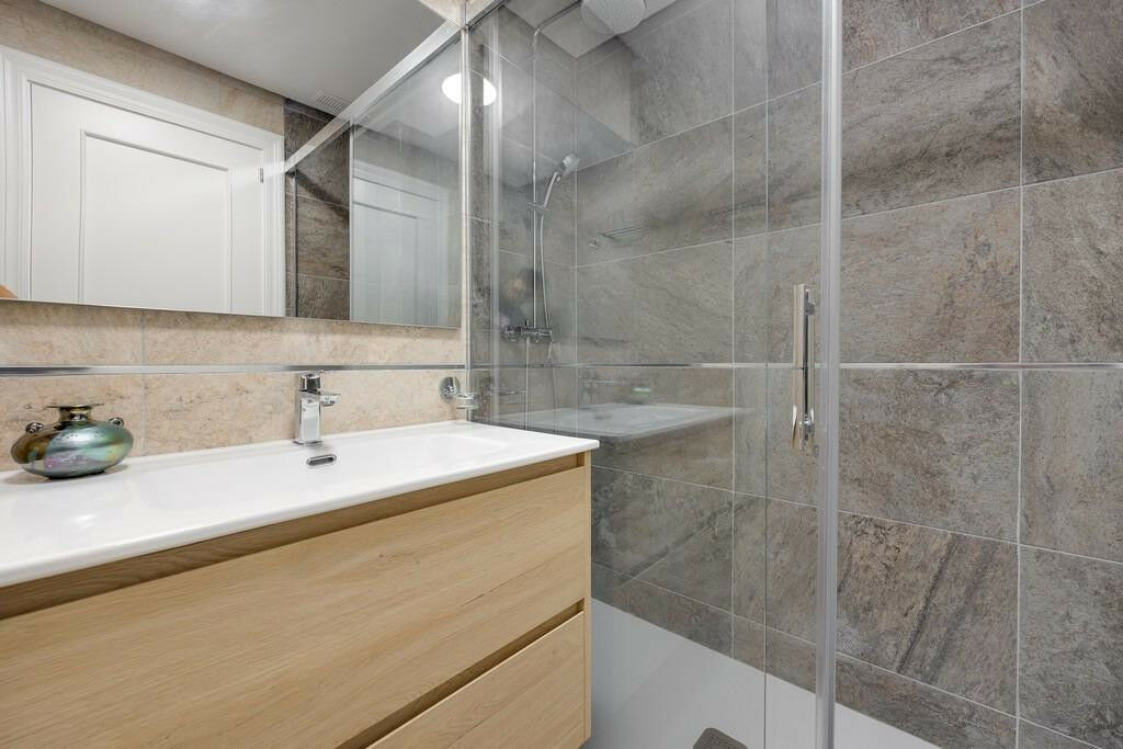Middle Floor Apartment Campoamor Alicante - Bild 11