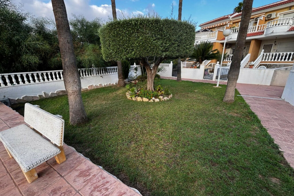 Semi-Detached House Dona Pepa Alicante - Bild 11
